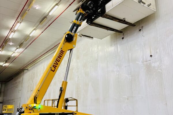 Levage_Manutention_Demenagements_Industriels_Location_Mini-Grues_Electrique_Lavenir_Grue_18T_D