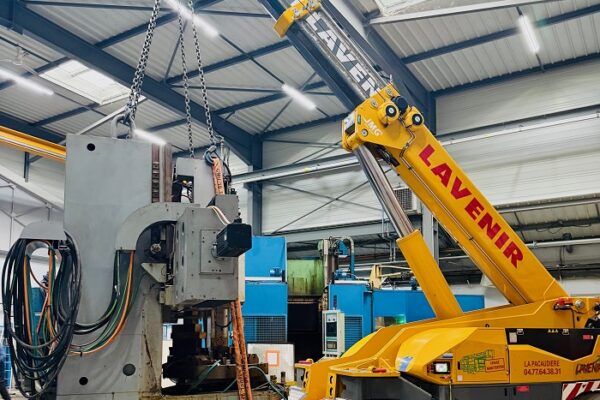 Levage_Manutention_Demenagements_Industriels_Location_Mini-Grues_Electrique_Lavenir_Grue_30T_D