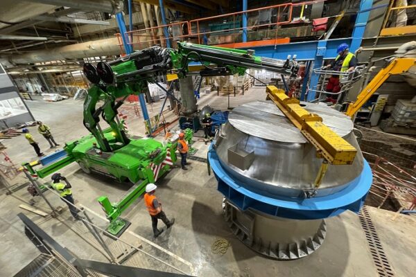 Mini-Grue_Mobile_Electrique_Jmg_50000Re_50T_Lavenir_Location_Levage_Manutention_Demenagements_IndustrielsH