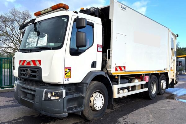 Porteur_6x2_Renault_BOM_2016A